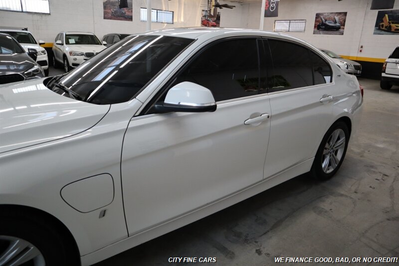 2017 BMW 3 Series 330e iPerformance - Photo 4 - Panorama City, CA 91402
