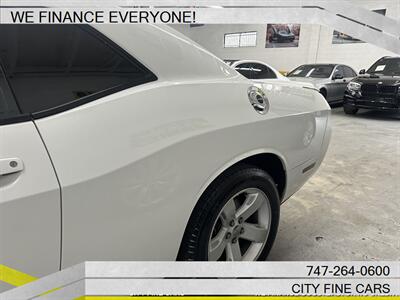 2014 Dodge Challenger R/T   - Photo 7 - Panorama City, CA 91402