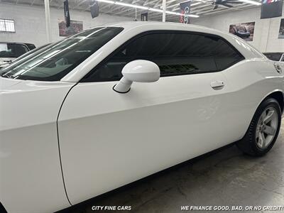 2014 Dodge Challenger R/T   - Photo 6 - Panorama City, CA 91402