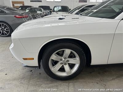 2014 Dodge Challenger R/T   - Photo 5 - Panorama City, CA 91402