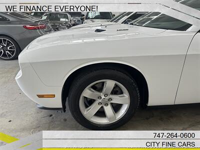 2014 Dodge Challenger R/T   - Photo 5 - Panorama City, CA 91402