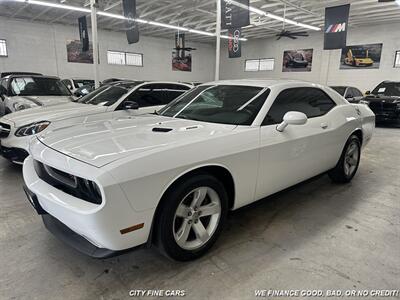 2014 Dodge Challenger R/T   - Photo 4 - Panorama City, CA 91402