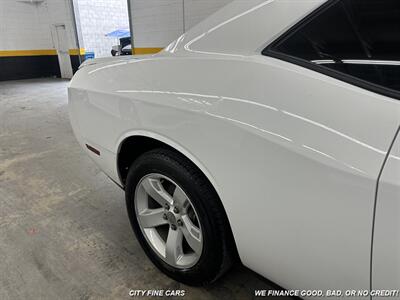 2014 Dodge Challenger R/T   - Photo 9 - Panorama City, CA 91402