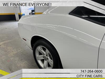 2014 Dodge Challenger R/T   - Photo 9 - Panorama City, CA 91402