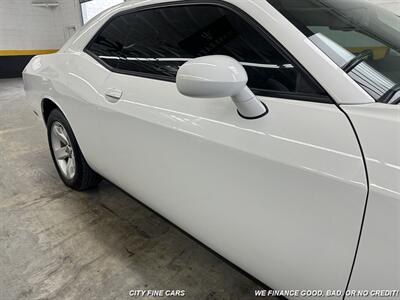 2014 Dodge Challenger R/T   - Photo 10 - Panorama City, CA 91402