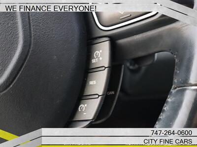 2018 Land Rover Range Rover Evoque SE   - Photo 19 - Panorama City, CA 91402