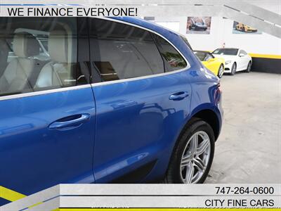 2016 Porsche Macan S   - Photo 6 - Panorama City, CA 91402