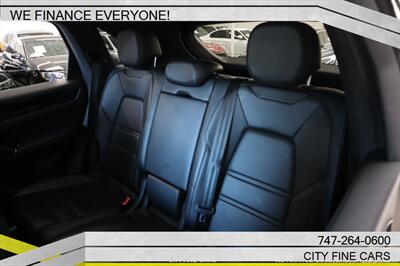 2020 Porsche Cayenne S   - Photo 30 - Panorama City, CA 91402