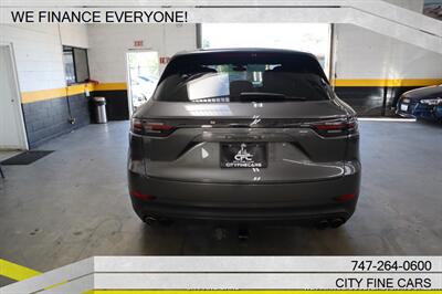 2020 Porsche Cayenne S   - Photo 8 - Panorama City, CA 91402