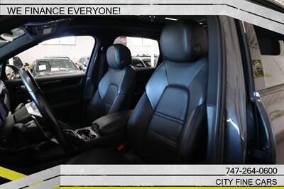 2020 Porsche Cayenne S   - Photo 29 - Panorama City, CA 91402