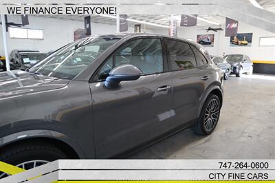 2020 Porsche Cayenne S   - Photo 5 - Panorama City, CA 91402