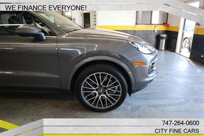2020 Porsche Cayenne S   - Photo 12 - Panorama City, CA 91402