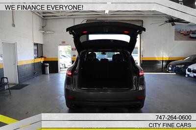 2020 Porsche Cayenne S   - Photo 32 - Panorama City, CA 91402