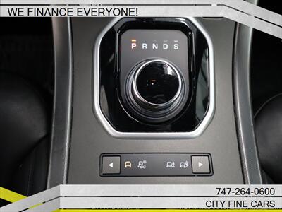 2018 Land Rover Range Rover Evoque SE   - Photo 25 - Panorama City, CA 91402