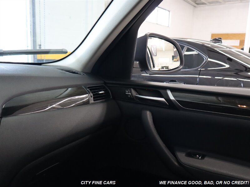 2016 BMW X3 xDrive28i   - Photo 26 - Panorama City, CA 91402