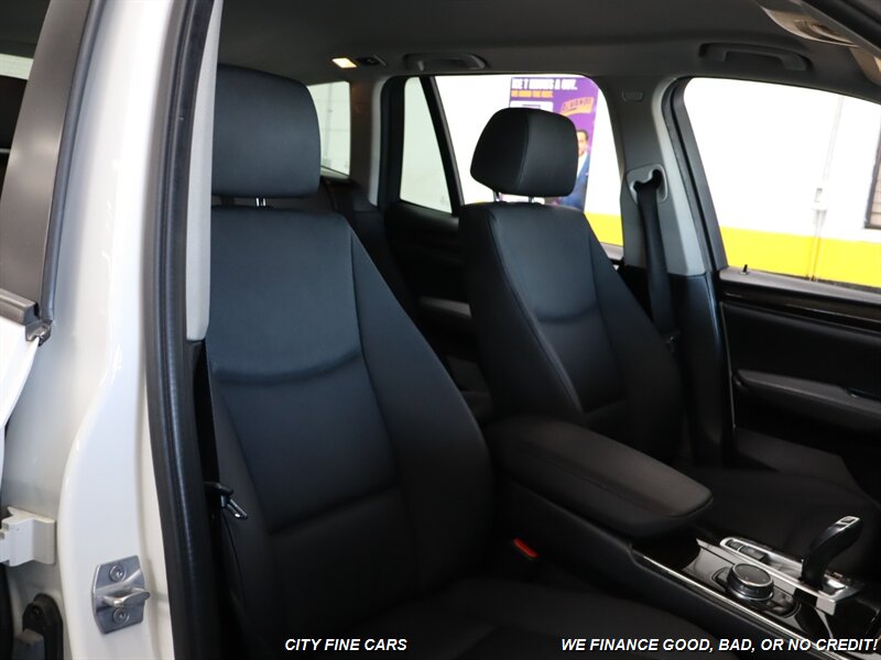 2016 BMW X3 xDrive28i   - Photo 32 - Panorama City, CA 91402