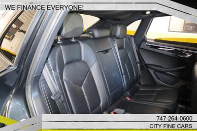2017 Porsche Macan   - Photo 33 - Panorama City, CA 91402