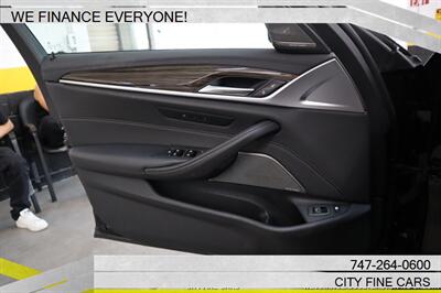 2020 BMW 5 Series 530e iPerformance - Photo 24 - Panorama City, CA 91402
