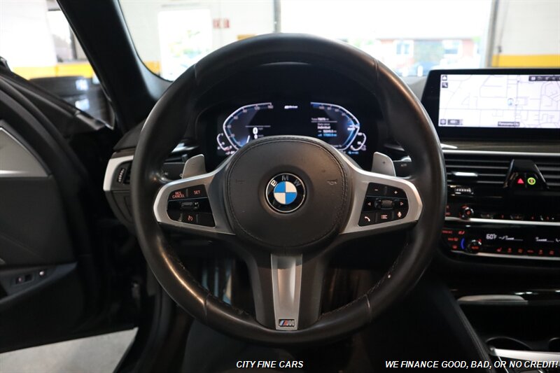 2020 BMW 5 Series 530e iPerformance - Photo 15 - Panorama City, CA 91402