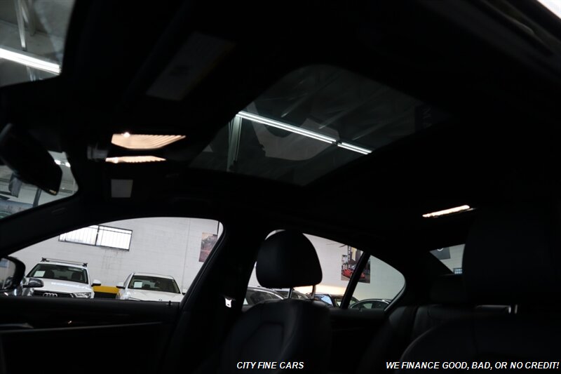 2020 BMW 5 Series 530e iPerformance - Photo 26 - Panorama City, CA 91402