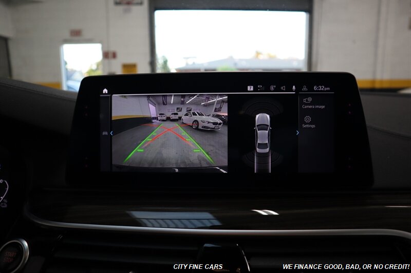 2020 BMW 5 Series 530e iPerformance - Photo 21 - Panorama City, CA 91402