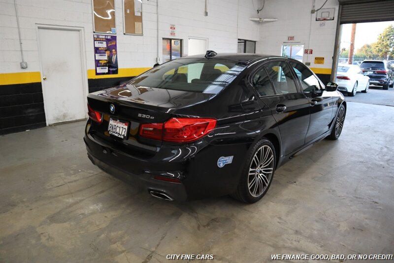 2020 BMW 5 Series 530e iPerformance - Photo 9 - Panorama City, CA 91402