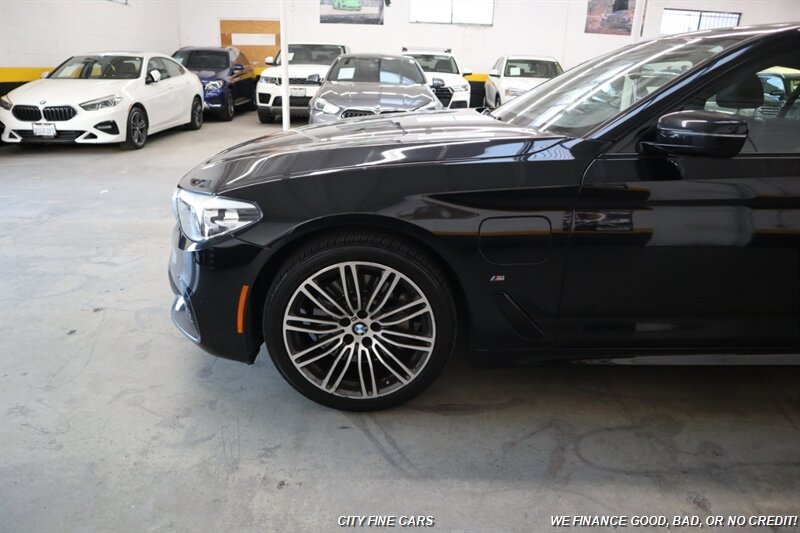 2020 BMW 5 Series 530e iPerformance - Photo 3 - Panorama City, CA 91402