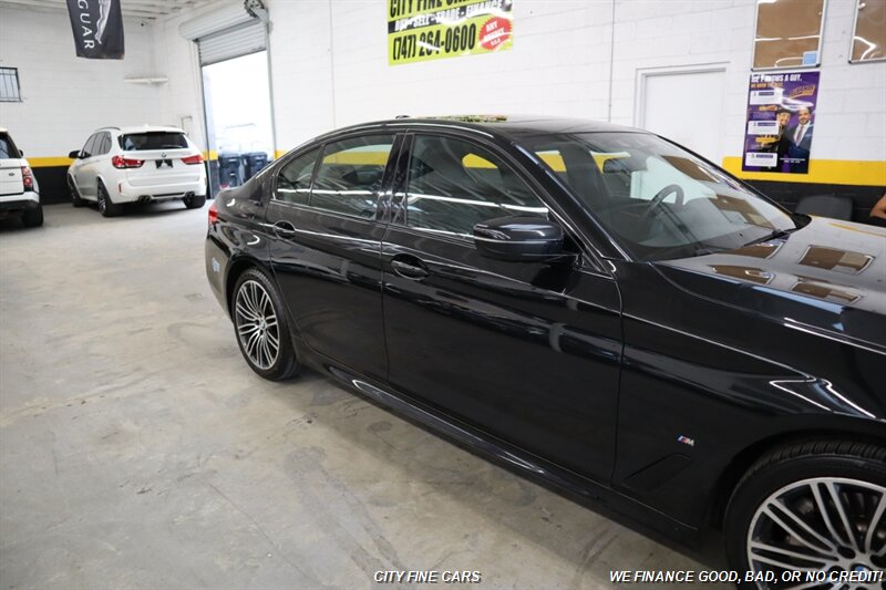 2020 BMW 5 Series 530e iPerformance - Photo 11 - Panorama City, CA 91402