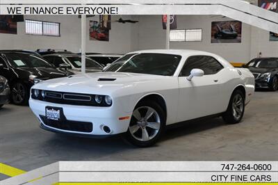 2019 Dodge Challenger SXT Coupe