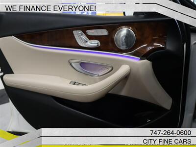 2017 Mercedes-Benz E 300 4MATIC   - Photo 14 - Panorama City, CA 91402