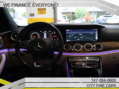 2017 Mercedes-Benz E 300 4MATIC   - Photo 12 - Panorama City, CA 91402