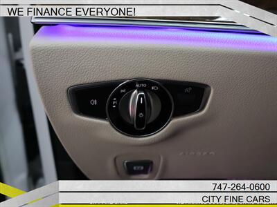 2017 Mercedes-Benz E 300 4MATIC   - Photo 15 - Panorama City, CA 91402