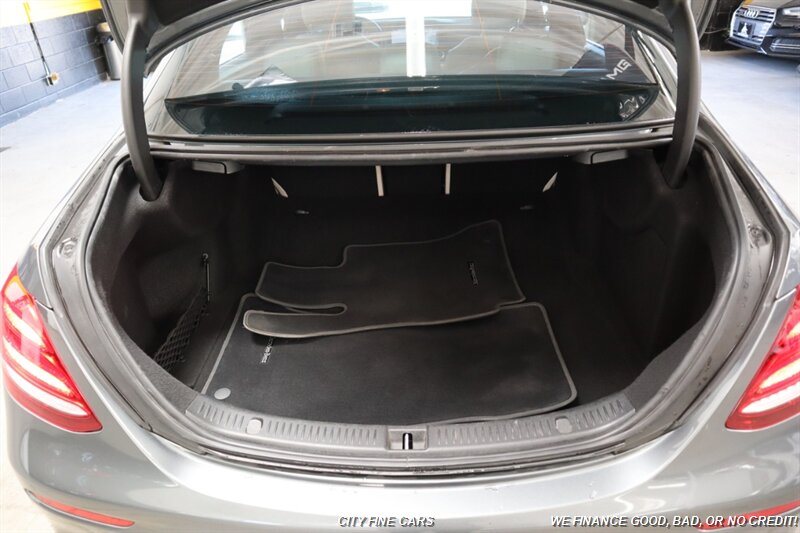 2019 Mercedes-Benz E 300 - Photo 31 - Panorama City, CA 91402