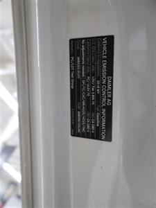 2018 Mercedes-Benz E 300   - Photo 33 - Panorama City, CA 91402