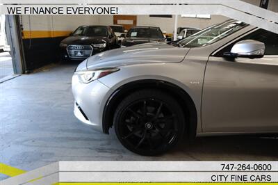2019 INFINITI QX30 Essential   - Photo 3 - Panorama City, CA 91402