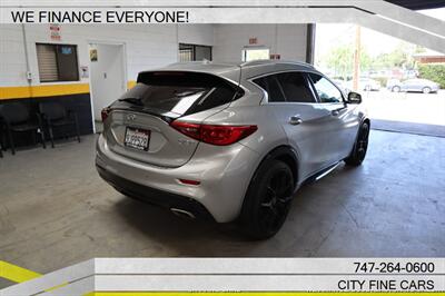 2019 INFINITI QX30 Essential   - Photo 8 - Panorama City, CA 91402