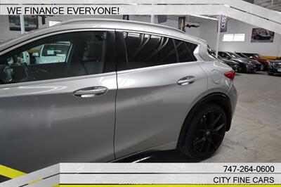 2019 INFINITI QX30 Essential   - Photo 5 - Panorama City, CA 91402