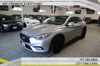 2019 INFINITI QX30 Essential   - Photo 2 - Panorama City, CA 91402