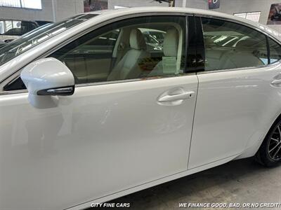 2017 Lexus ES   - Photo 6 - Panorama City, CA 91402