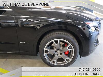 2018 Maserati Levante GranLusso - Photo 12 - Panorama City, CA 91402