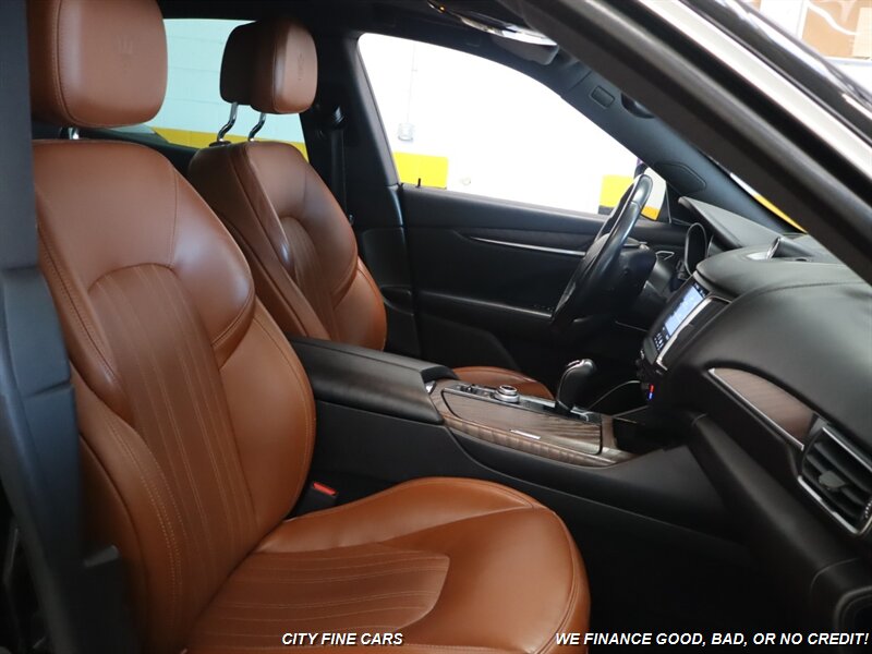2018 Maserati Levante GranLusso - Photo 31 - Panorama City, CA 91402