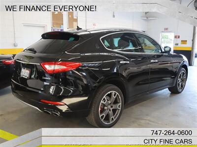2018 Maserati Levante GranLusso - Photo 8 - Panorama City, CA 91402