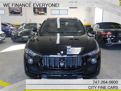 2018 Maserati Levante GranLusso - Photo 2 - Panorama City, CA 91402