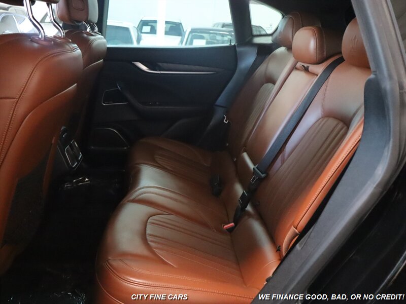 2018 Maserati Levante GranLusso - Photo 29 - Panorama City, CA 91402