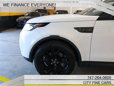 2019 Land Rover Discovery HSE   - Photo 3 - Panorama City, CA 91402