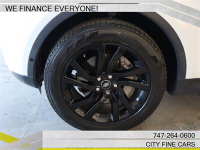 2019 Land Rover Discovery HSE   - Photo 4 - Panorama City, CA 91402