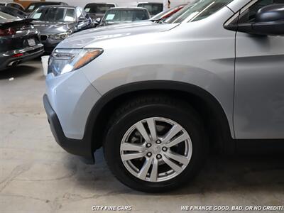 2017 Honda Ridgeline RT   - Photo 3 - Panorama City, CA 91402