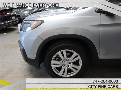 2017 Honda Ridgeline RT   - Photo 3 - Panorama City, CA 91402