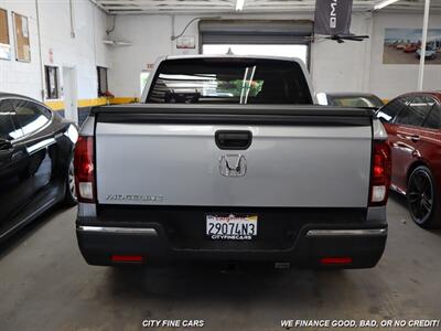 2017 Honda Ridgeline RT   - Photo 8 - Panorama City, CA 91402