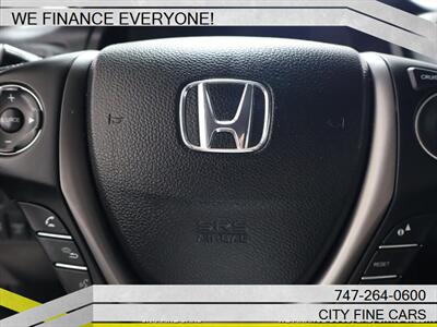 2017 Honda Ridgeline RT   - Photo 20 - Panorama City, CA 91402